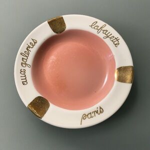 Vintage 🇫🇷French Porcelain Ashtray w "au galeries lafatte paris" gold and pink